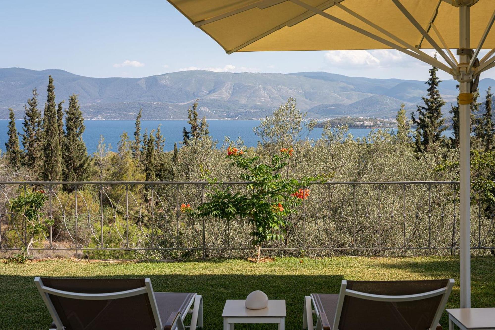 Villa Fantasia Isthmia Eksteriør bilde